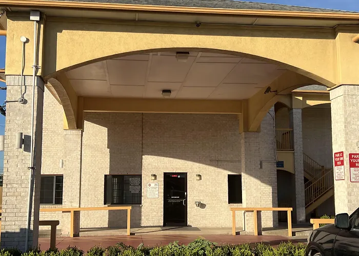 Scott Inn & Suites - Downtown Houston